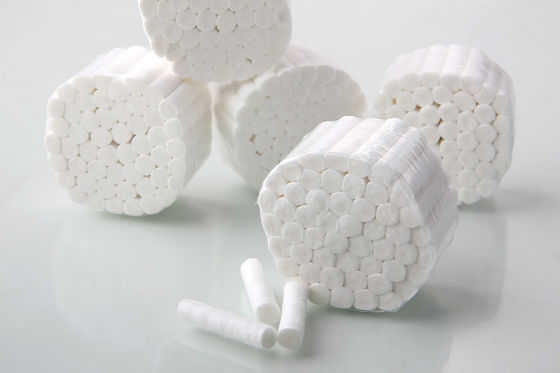 Bon prix Coton médical absorbant jetable dentaire Rolls 12mm avec des certificats de CE/ISO en ligne