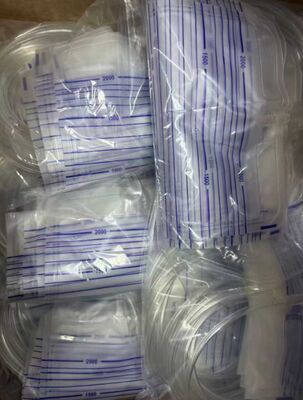 Bon prix Sac de collecte d'urine en PVC médical en gros de capacité 2000 ml avec vanne anti-réflux et conception stérile en ligne