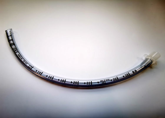 Bon prix Intubation trachéale orale de Murphy Eyes Oral Endotracheal Tube X Ray 8.0mm en ligne