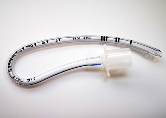 Bon prix Le PVC a préformé l'intubation trachéale orale de Rae Endotracheal Tube 4.0mm en ligne